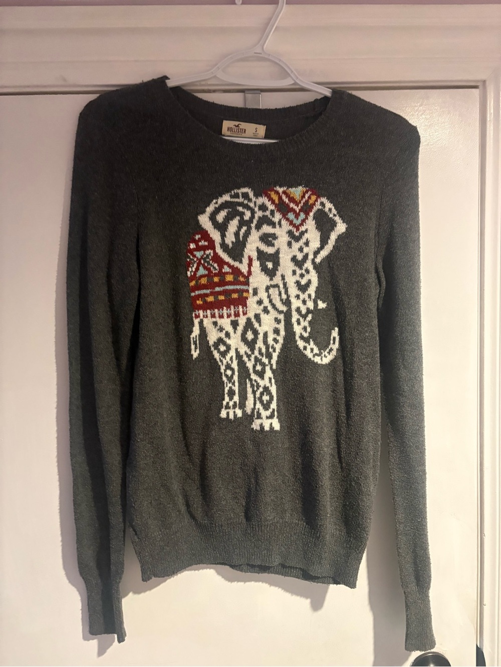 Hollister Dark Grey Elephant Sweater - Women's